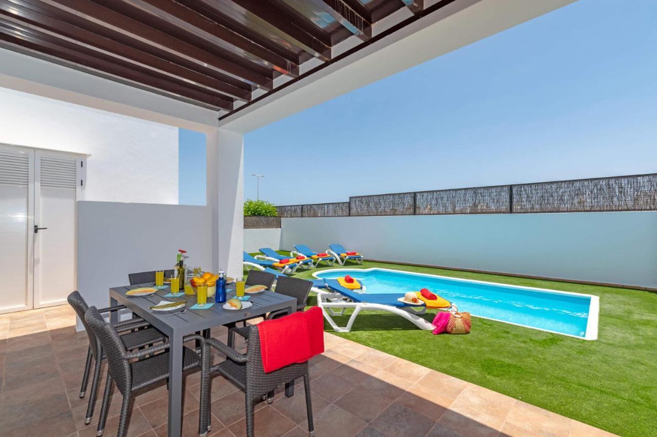 Villa Janubio By Villa Plus ปลายาบลังกา ภายนอก รูปภาพ