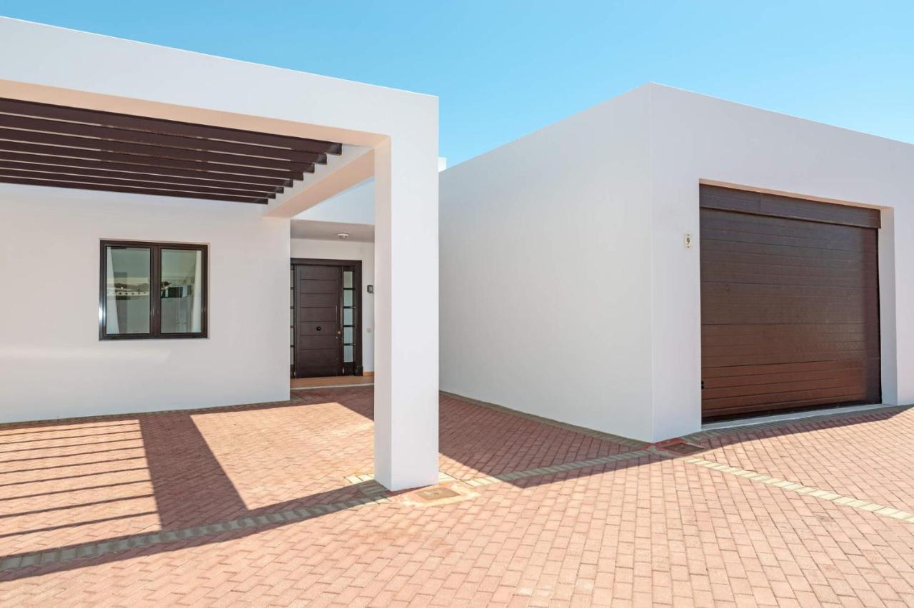 Villa Janubio By Villa Plus ปลายาบลังกา ภายนอก รูปภาพ
